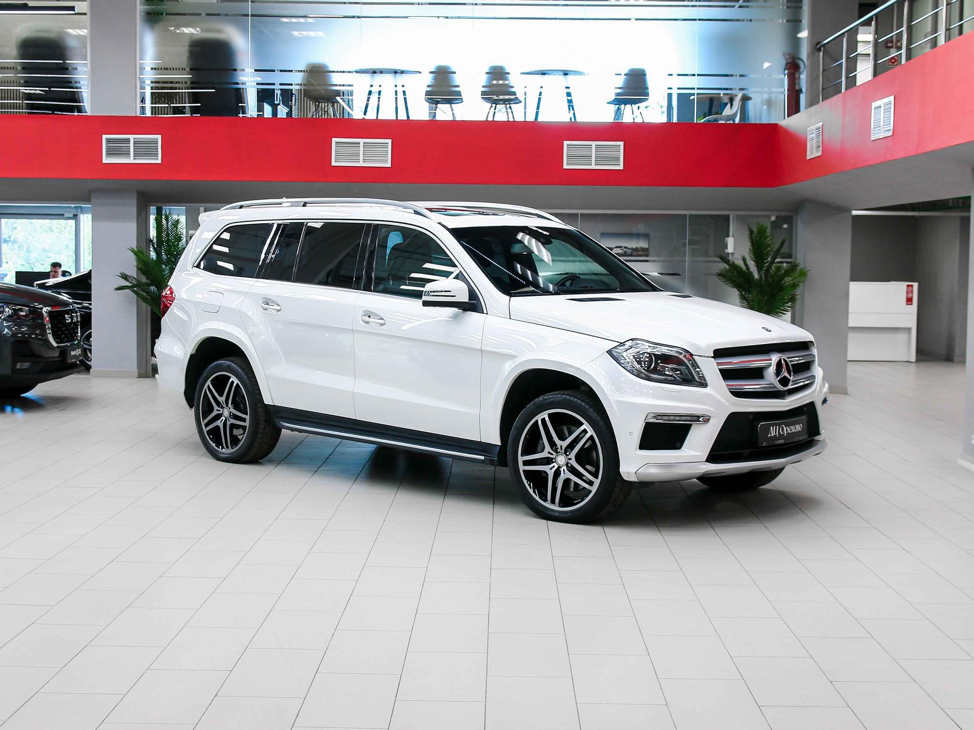 Mercedes-Benz GL-Класс 2014, белый, ДЦ Орехово