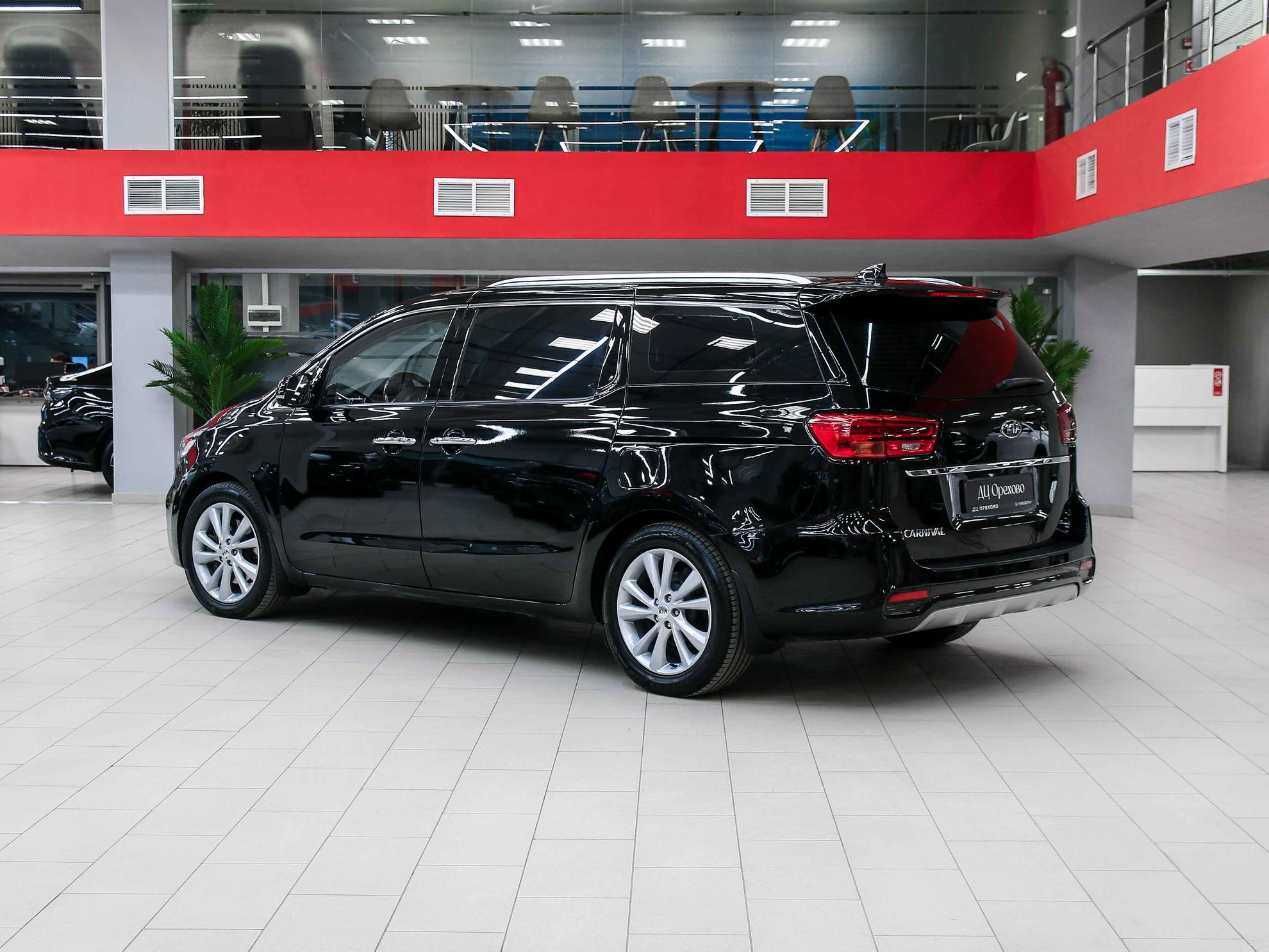 Kia Carnival 2019, черный, ДЦ Орехово