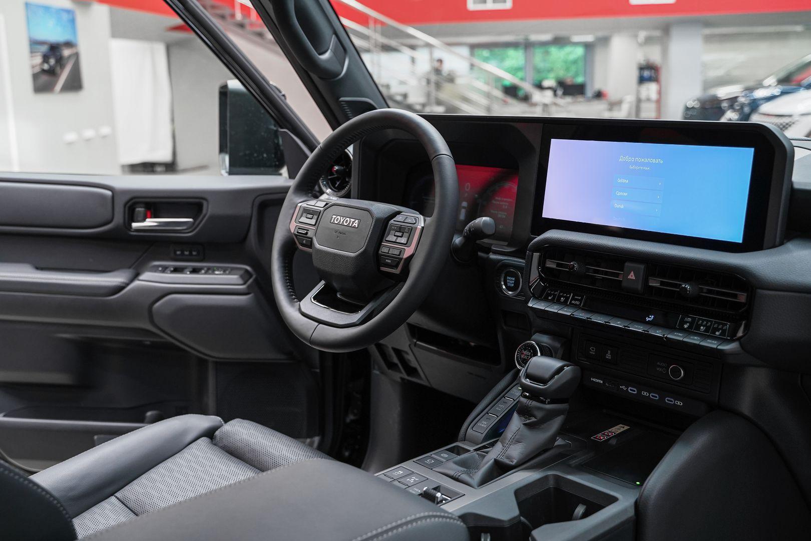 Toyota Land Cruiser Prado 2025, черный, ДЦ Орехово