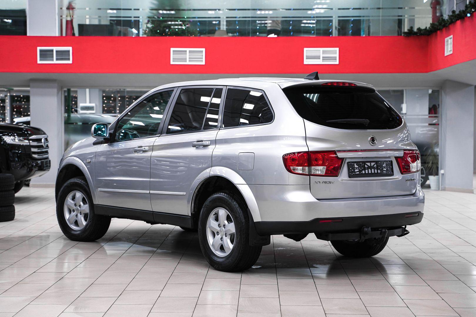 SsangYong Kyron 2013, серебряный, ДЦ Орехово