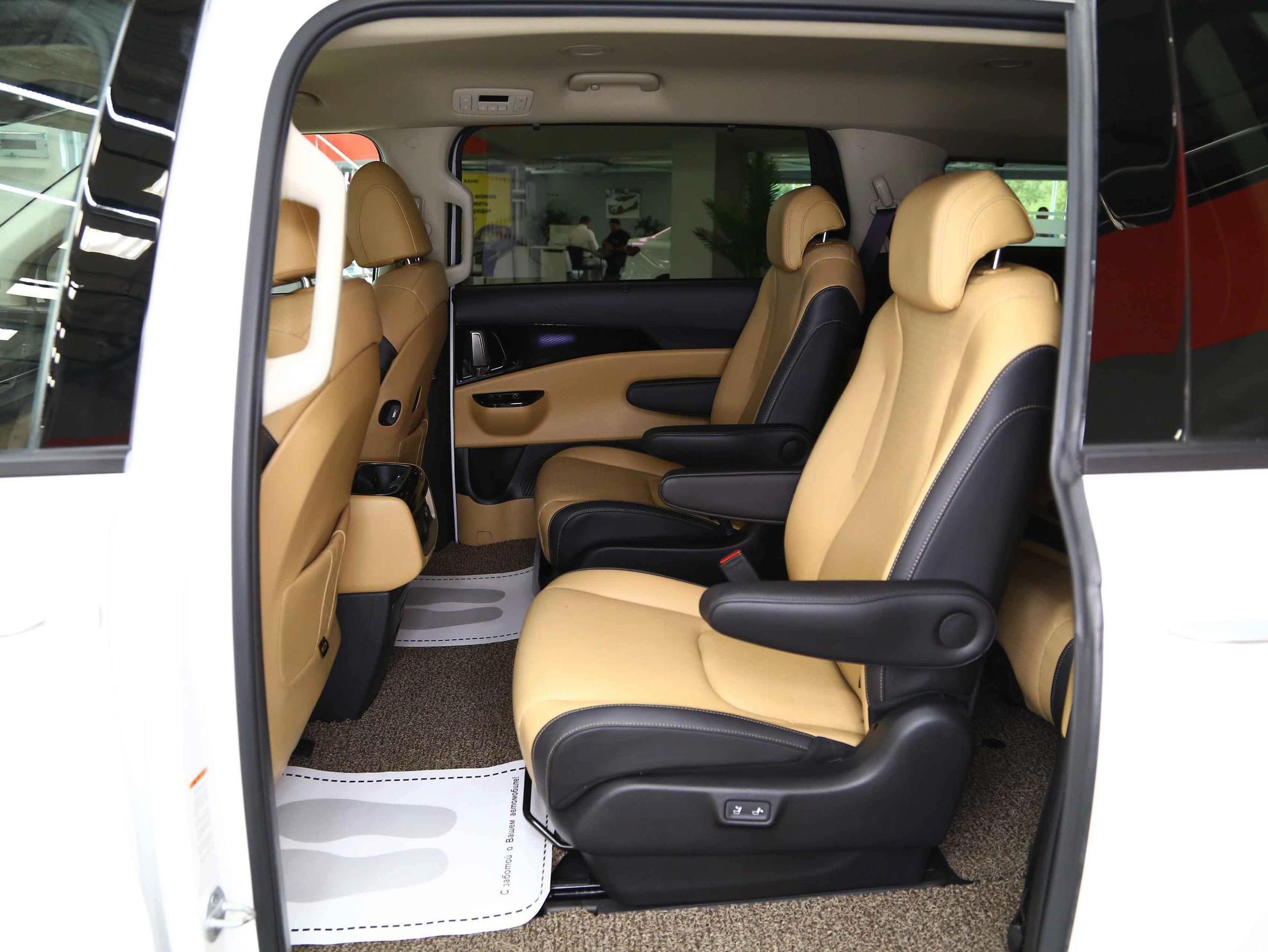 Kia Carnival 2020, белый, ДЦ Орехово