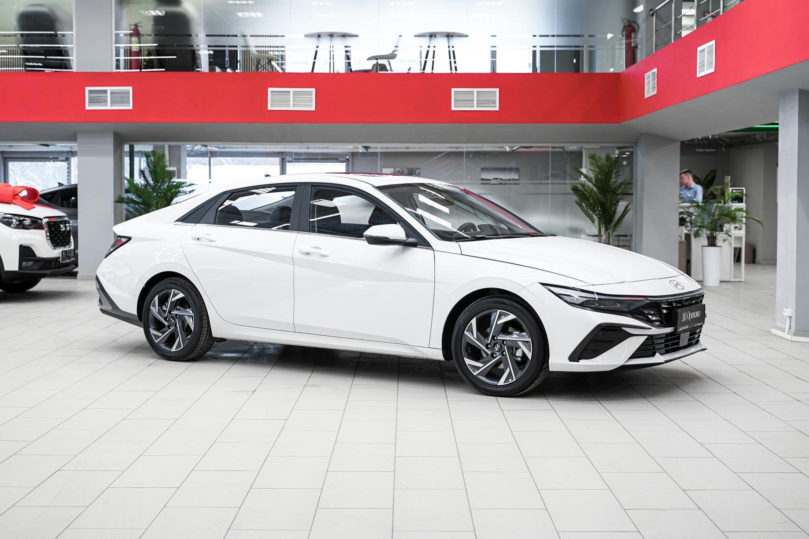 Hyundai Elantra 2025, белый, ДЦ Орехово