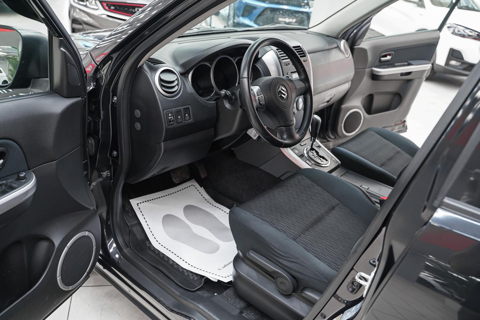 Suzuki Grand Vitara 2013, черный, ДЦ Орехово
