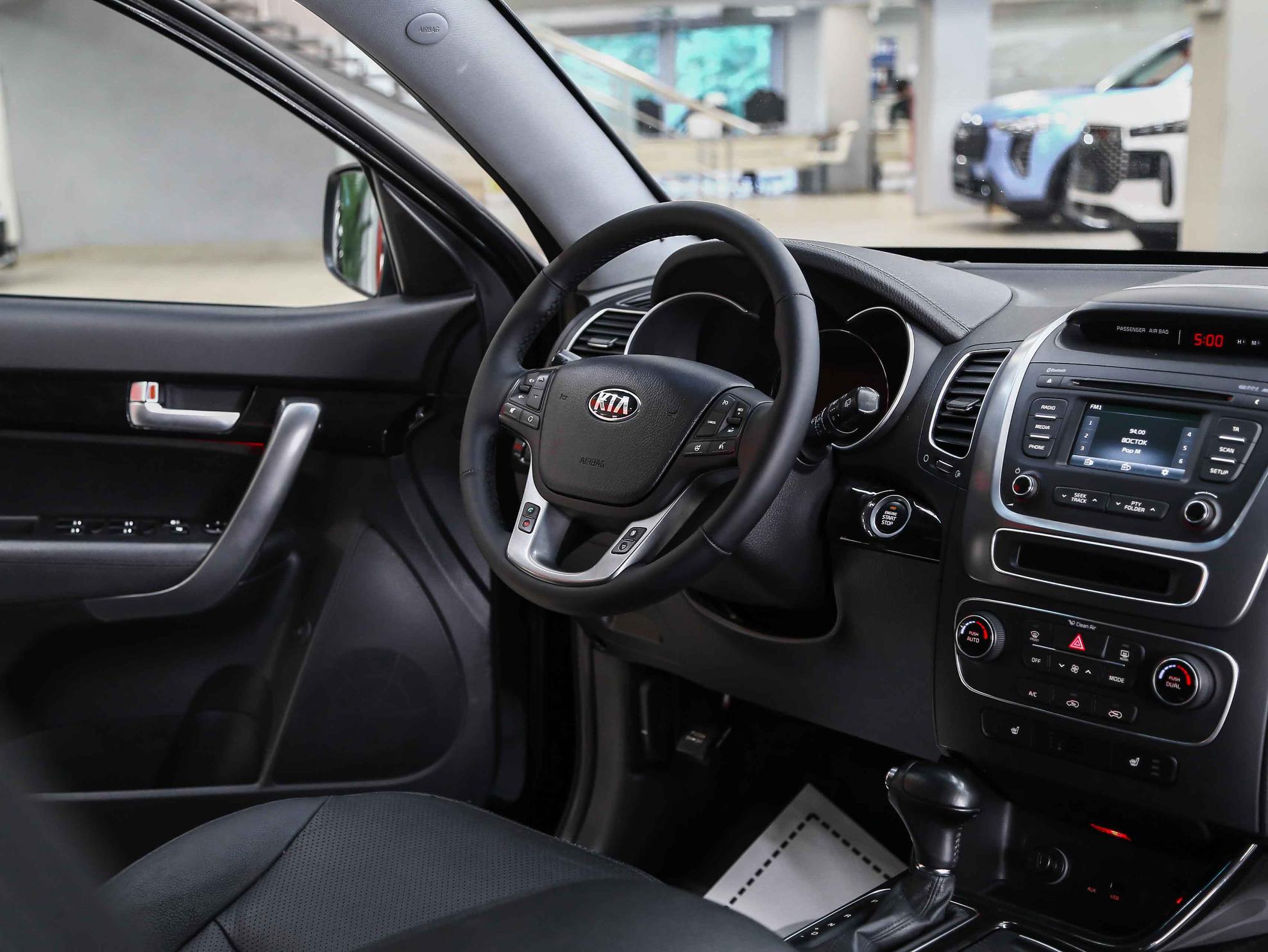 Kia Sorento 2015, черный, ДЦ Орехово