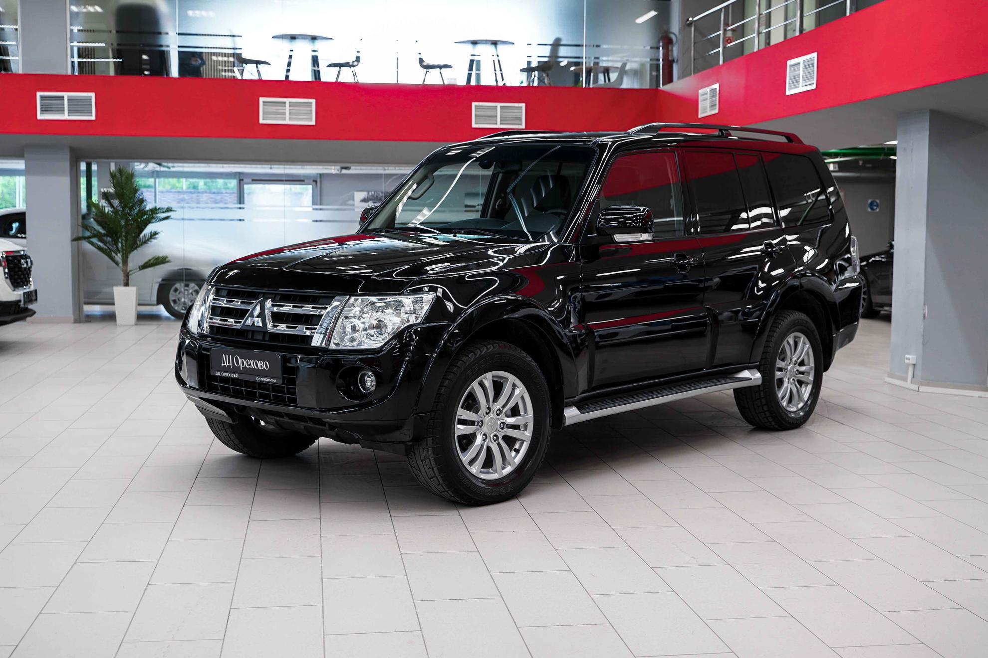 Mitsubishi Pajero 2013, черный, ДЦ Орехово