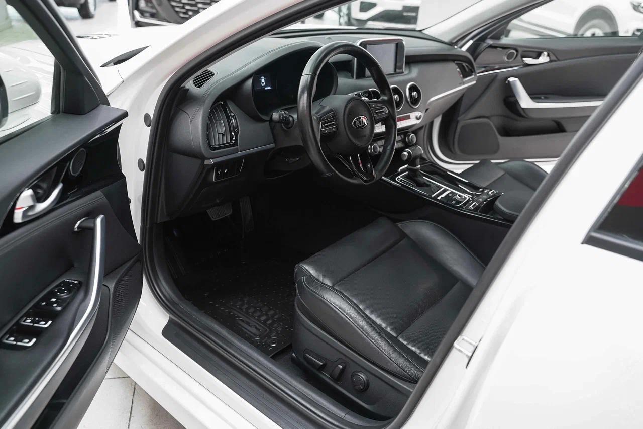 Kia Stinger 2018, белый, ДЦ Орехово