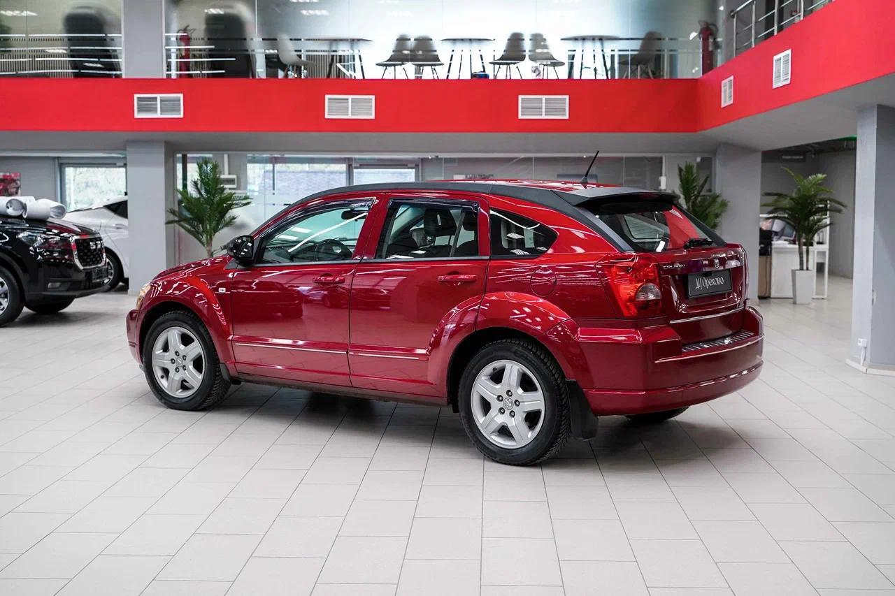 Dodge Caliber 2007, красный, ДЦ Орехово