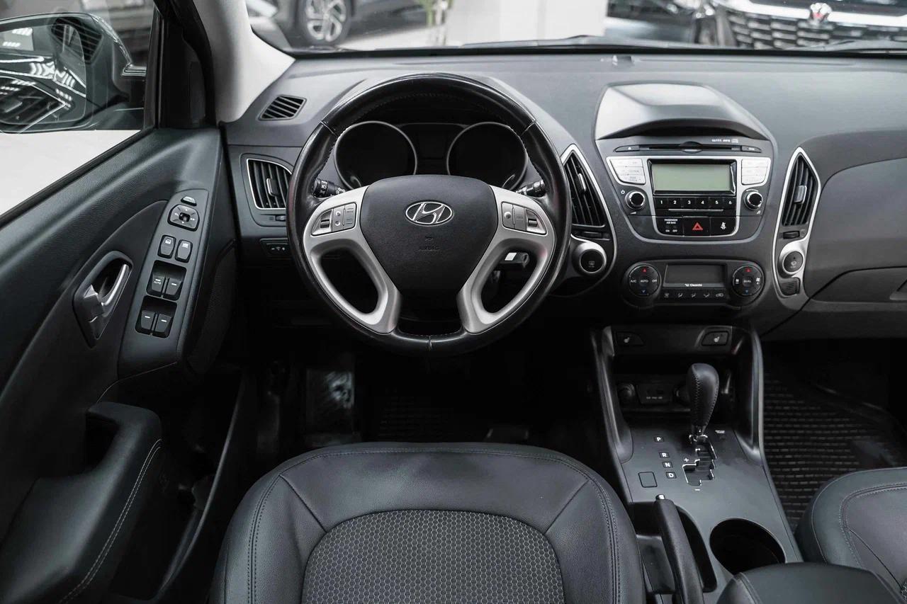 Hyundai ix35 2012, черный, ДЦ Орехово
