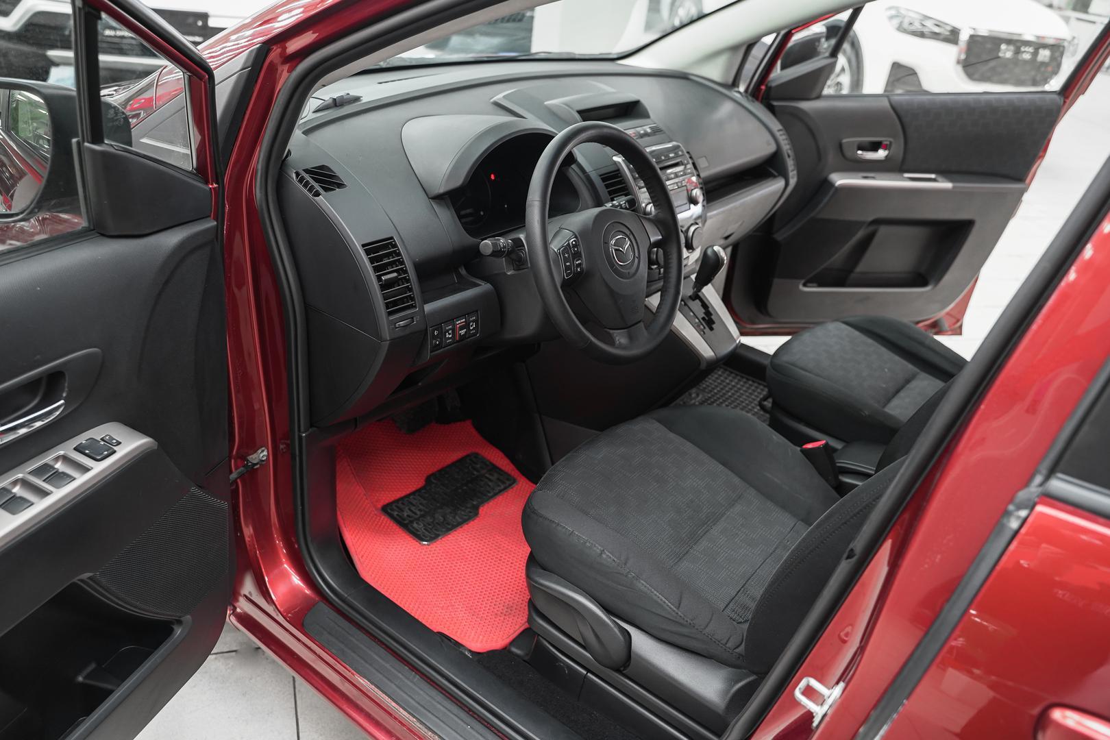 Mazda 5 2008, красный, ДЦ Орехово