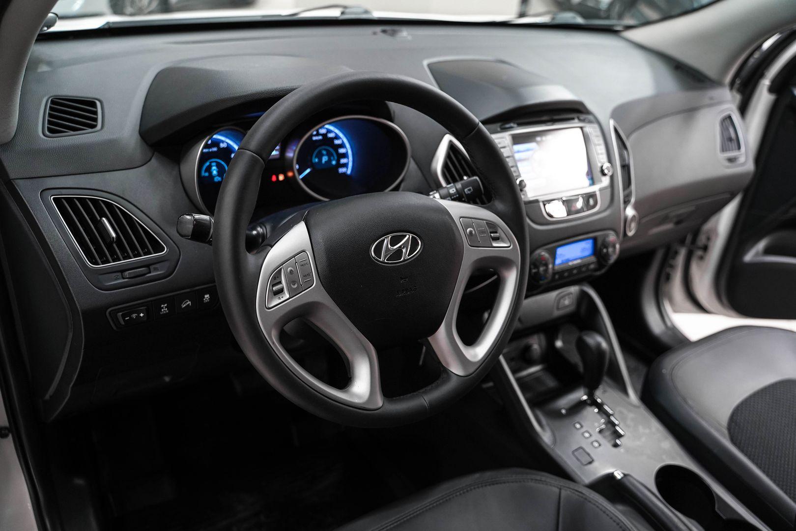 Hyundai ix35 2012, белый, ДЦ Орехово