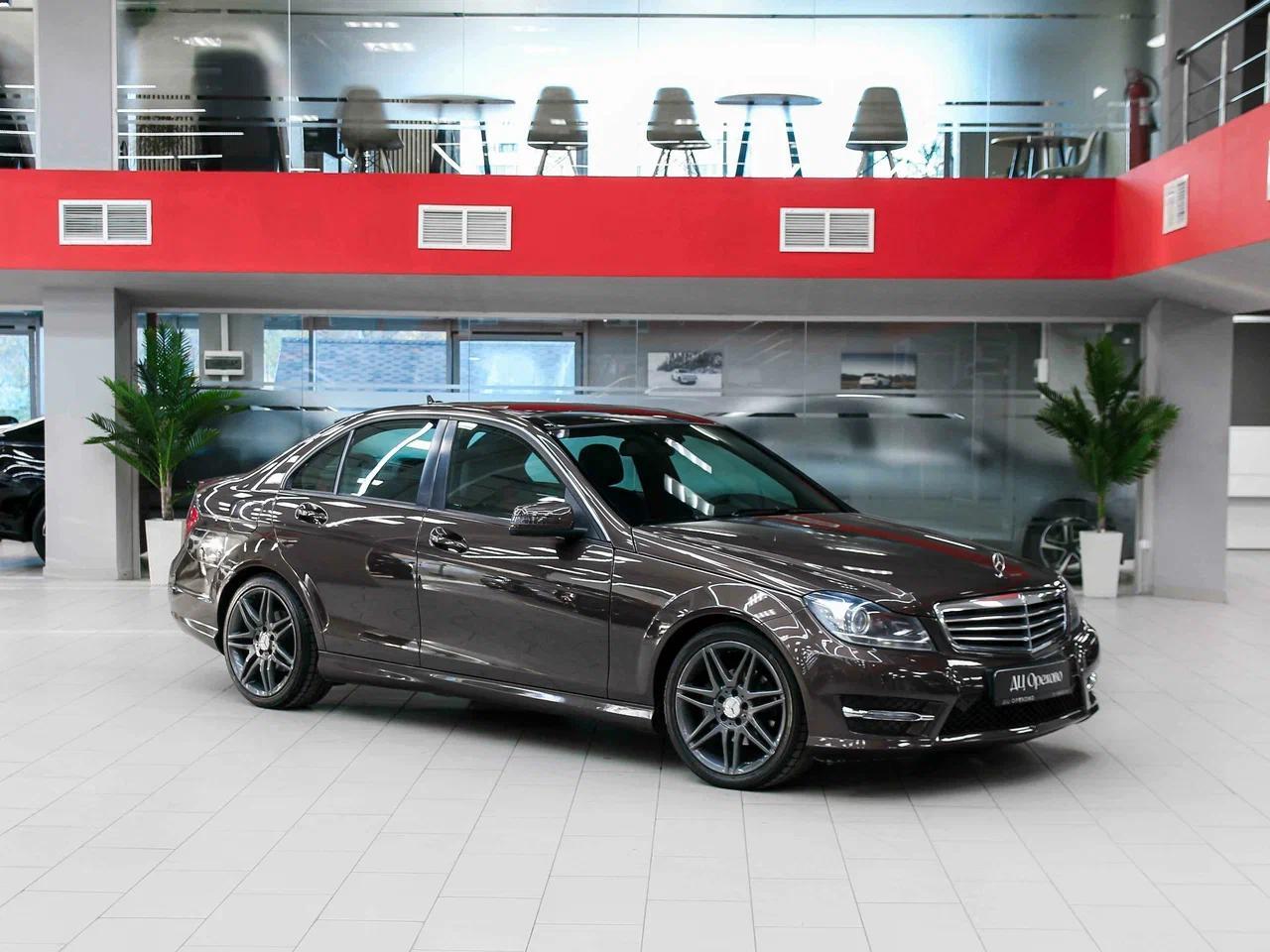 Mercedes-Benz C-Класс 2013, коричневый, ДЦ Орехово