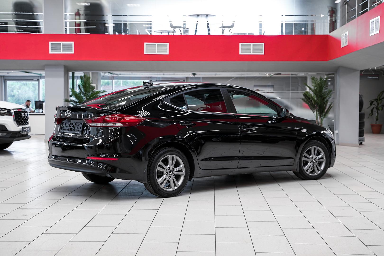 Hyundai Elantra 2018, черный, ДЦ Орехово