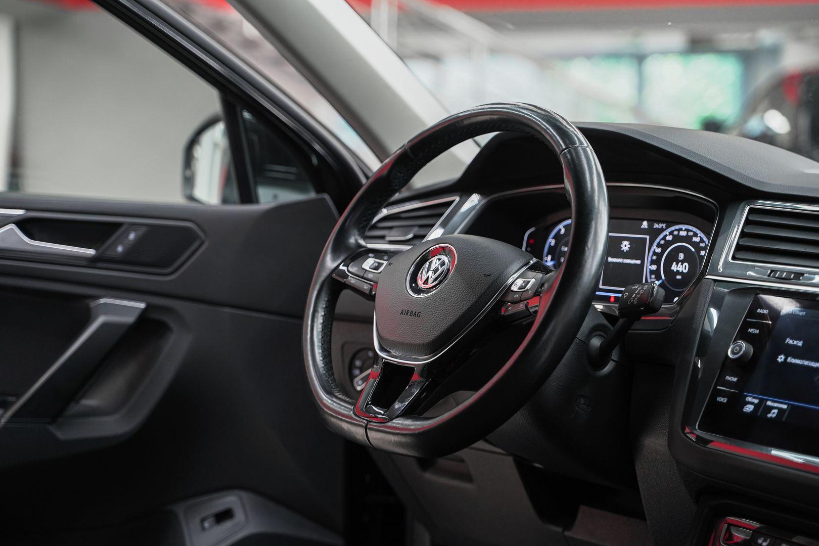 Volkswagen Tiguan 2019, черный, ДЦ Орехово