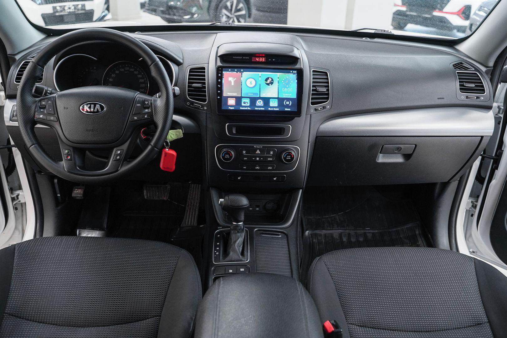 Kia Sorento 2013, белый, ДЦ Орехово