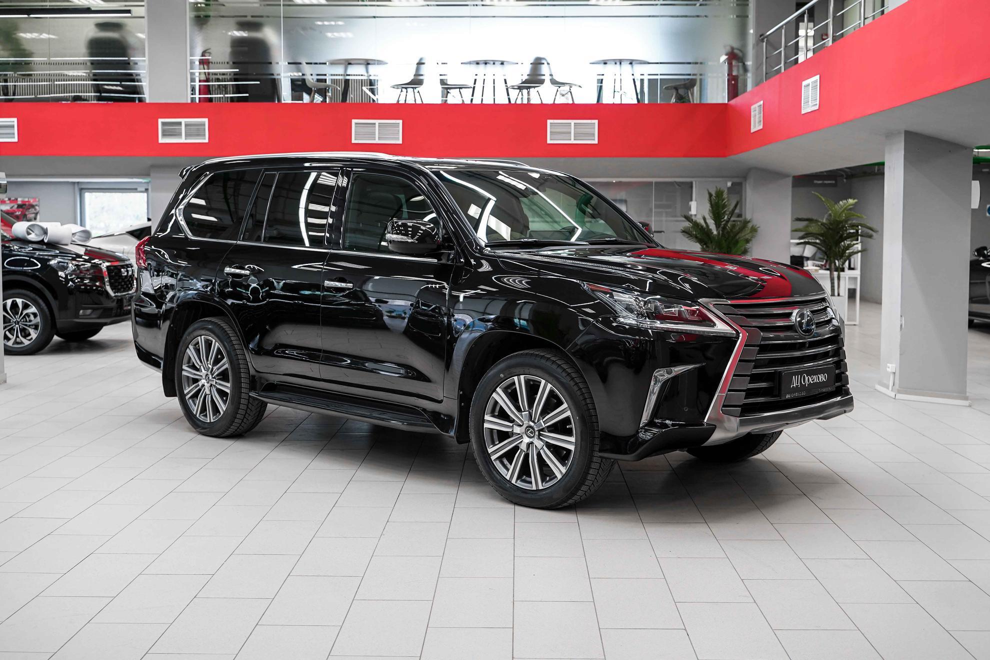 Lexus LX 2017, черный, ДЦ Орехово