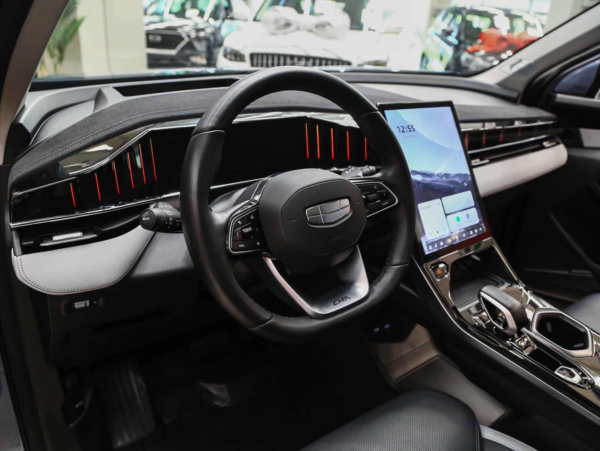 Geely Atlas 2024, синий, ДЦ Орехово