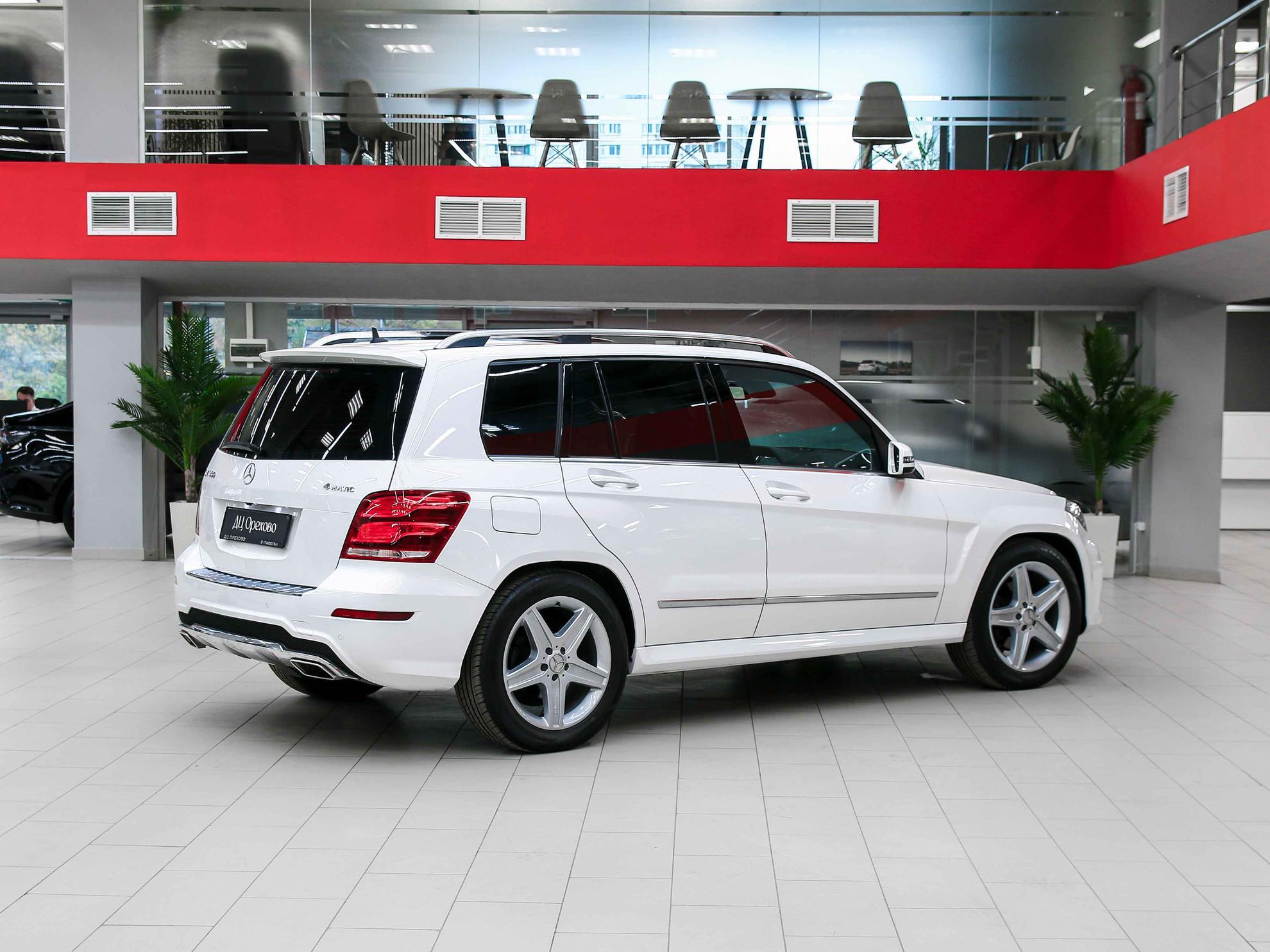 Mercedes-Benz GLK-Класс 2015, белый, ДЦ Орехово