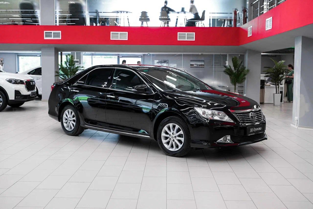 Toyota Camry 2012, черный, ДЦ Орехово