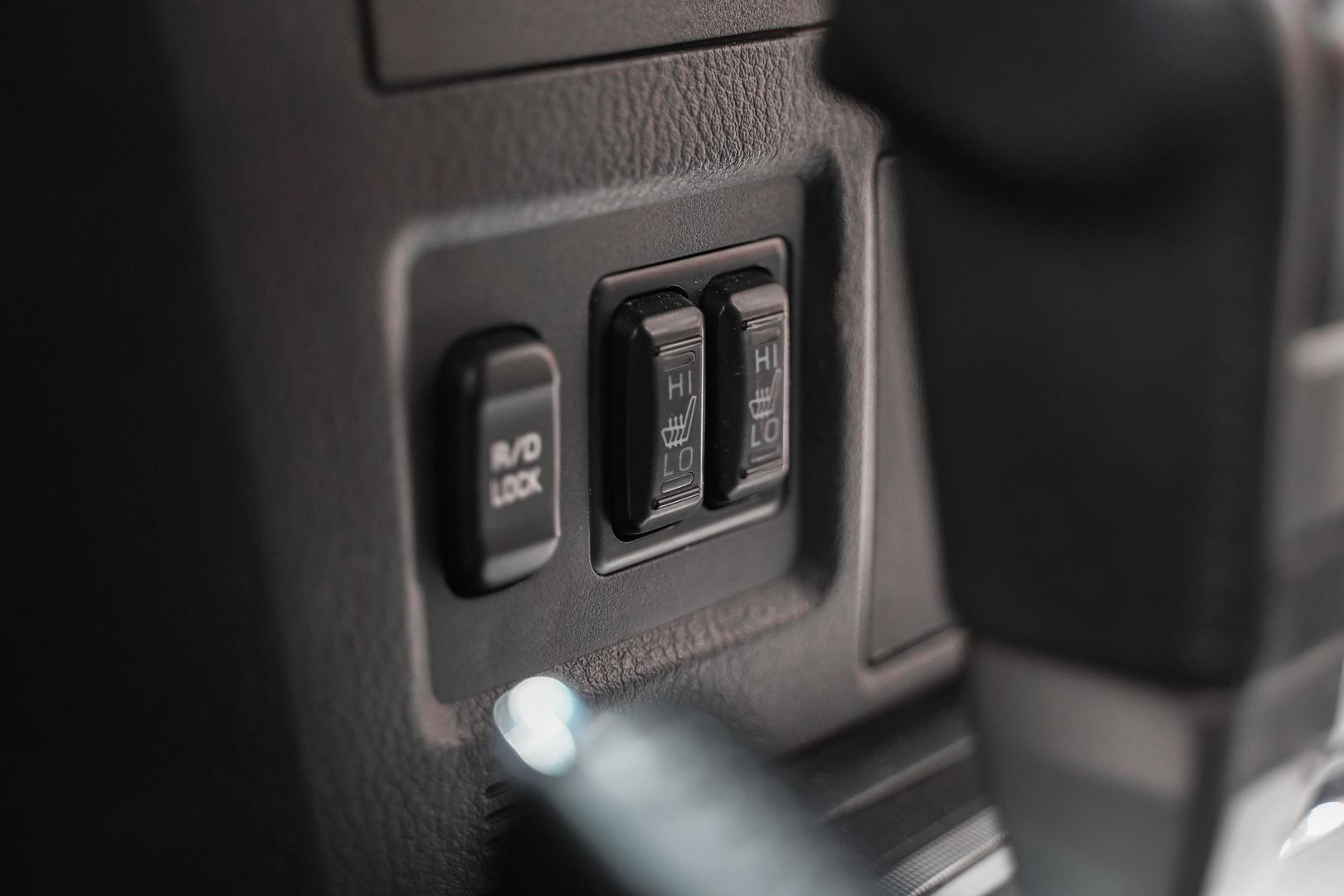 Mitsubishi Pajero 2012, черный, ДЦ Орехово