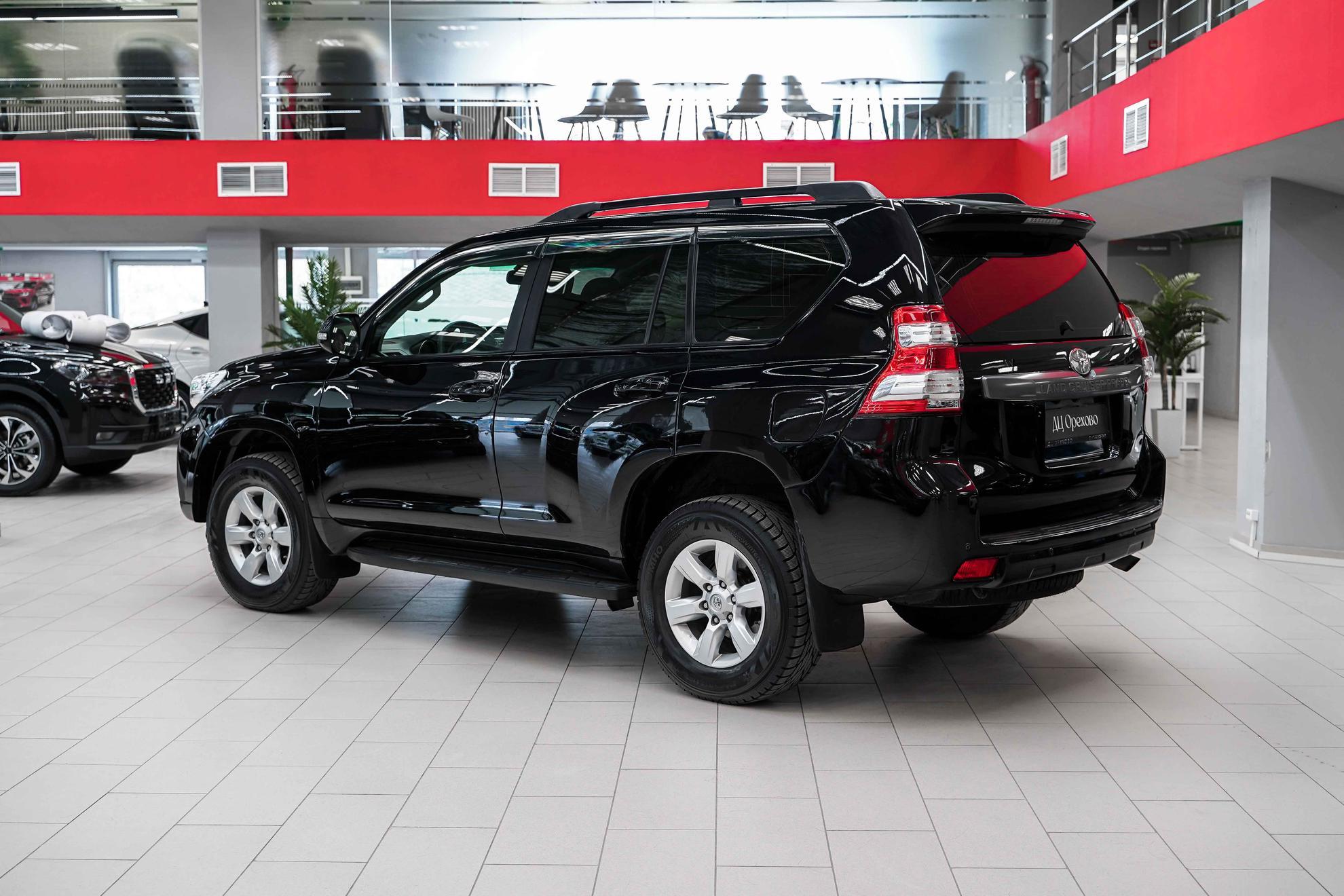 Toyota Land Cruiser Prado 2013, черный, ДЦ Орехово