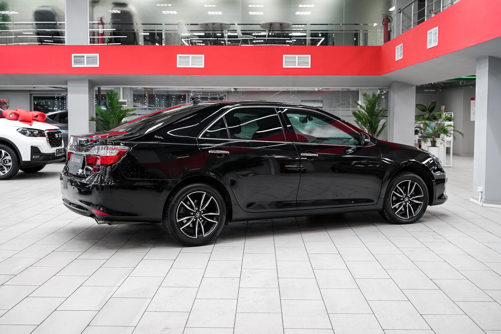 Toyota Camry 2018, черный, ДЦ Орехово