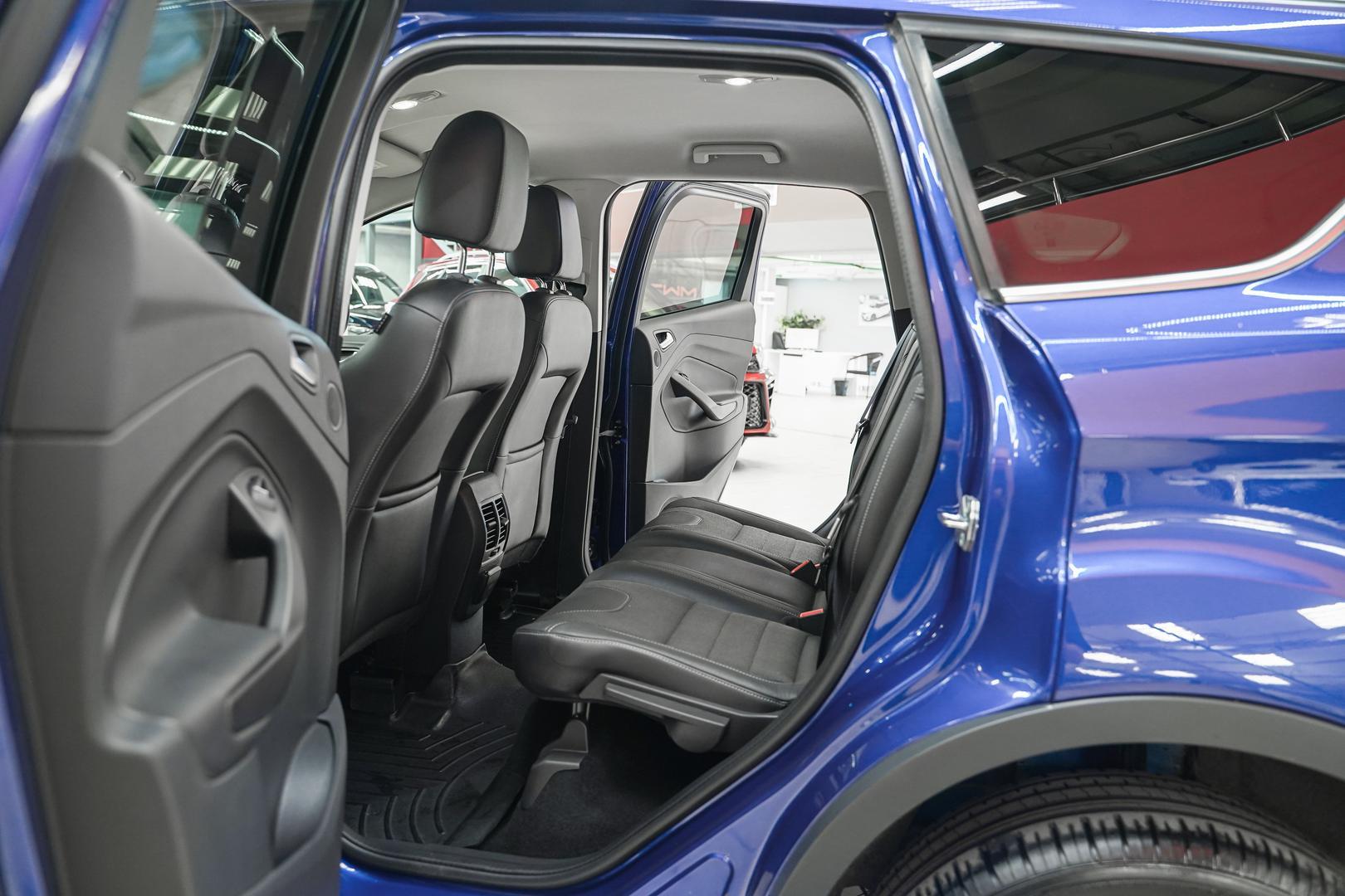 Ford Kuga 2015, синий, ДЦ Орехово