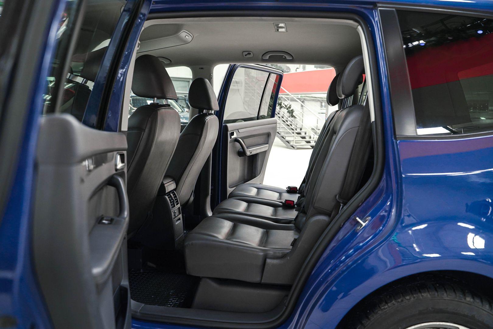 Volkswagen Touran 2011, синий, ДЦ Орехово