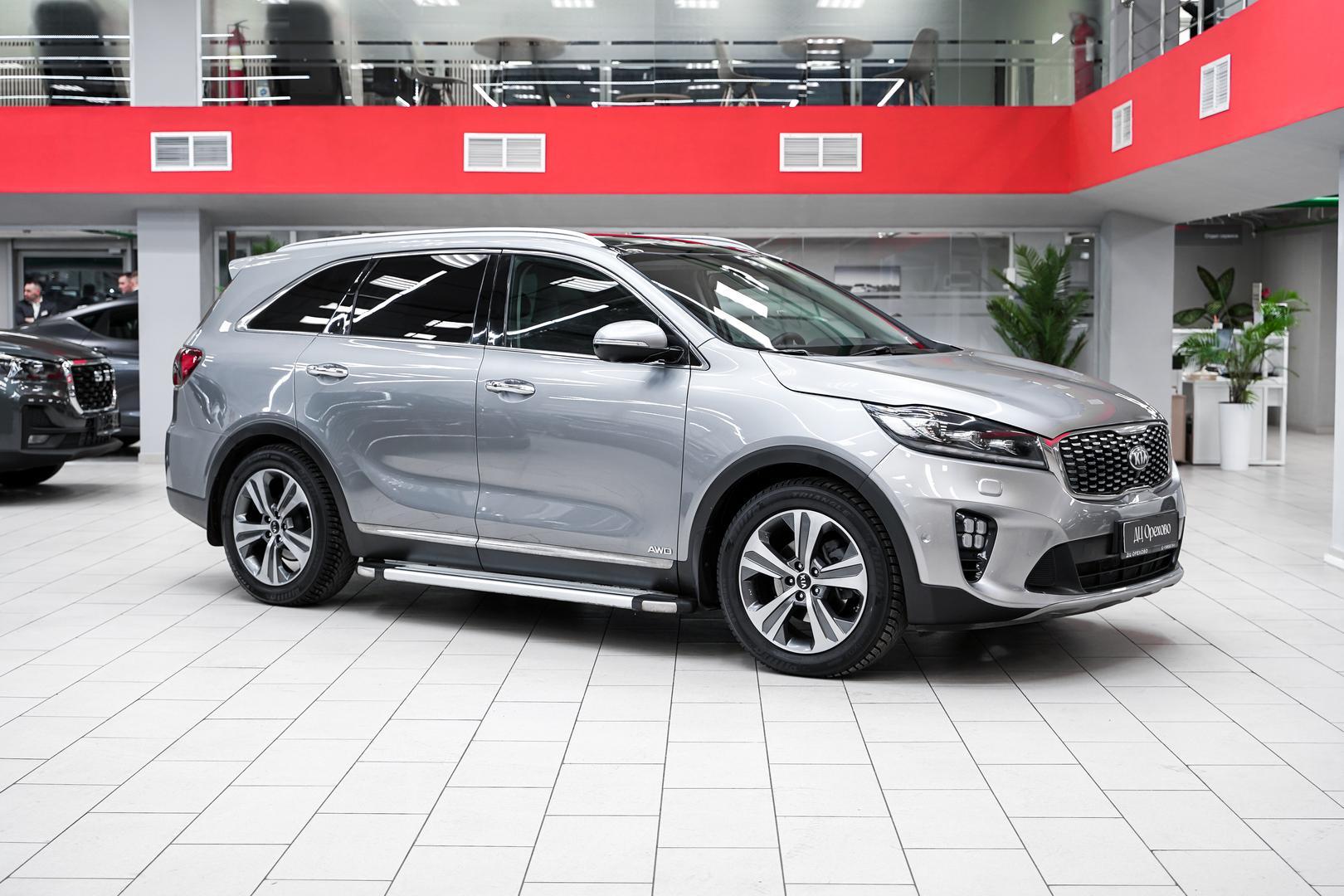 Kia Sorento 2018, серый, ДЦ Орехово