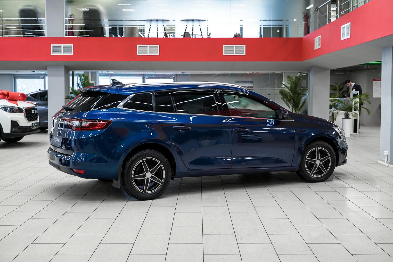 Renault Megane 2018, синий, ДЦ Орехово