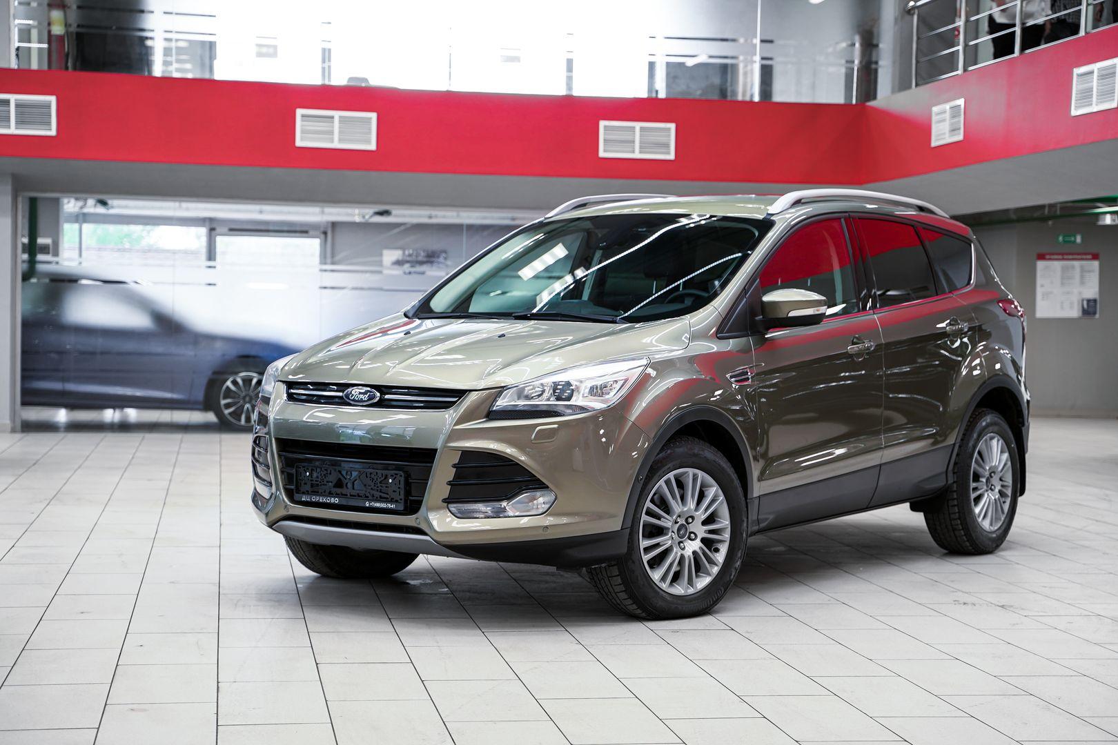 Ford Kuga 2014, серый, ДЦ Орехово