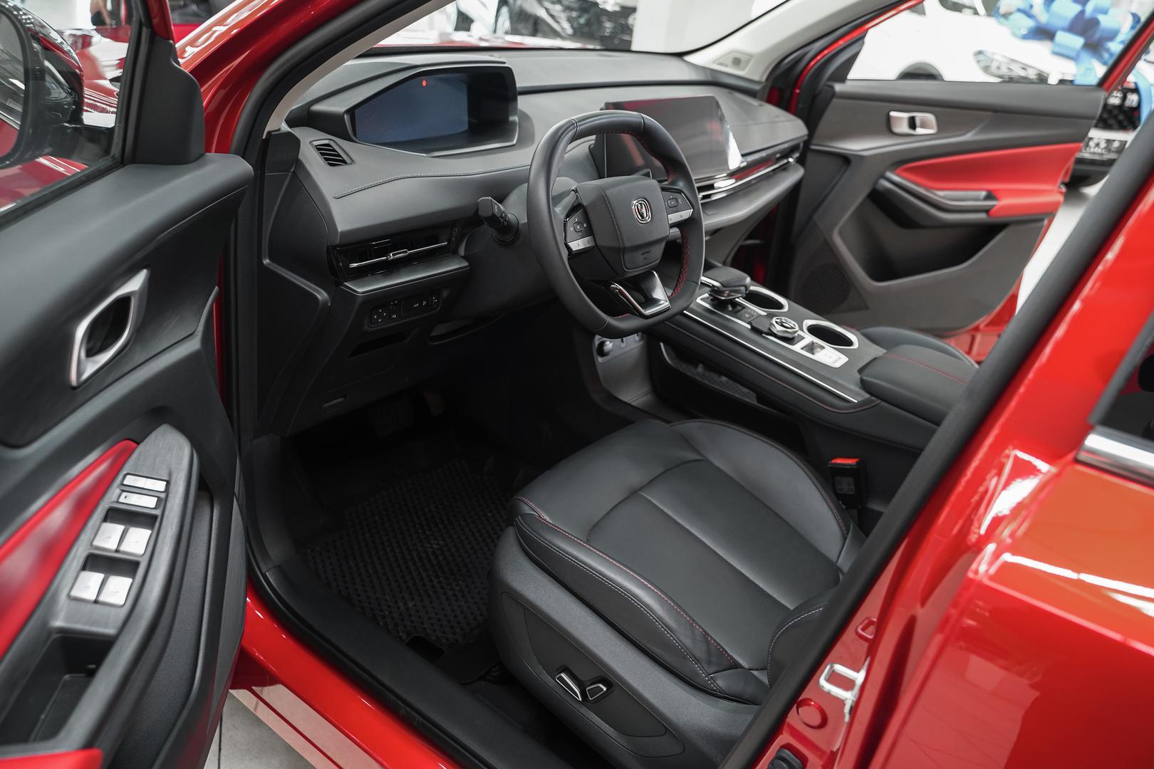 Changan UNI-S 2024, красный, ДЦ Орехово
