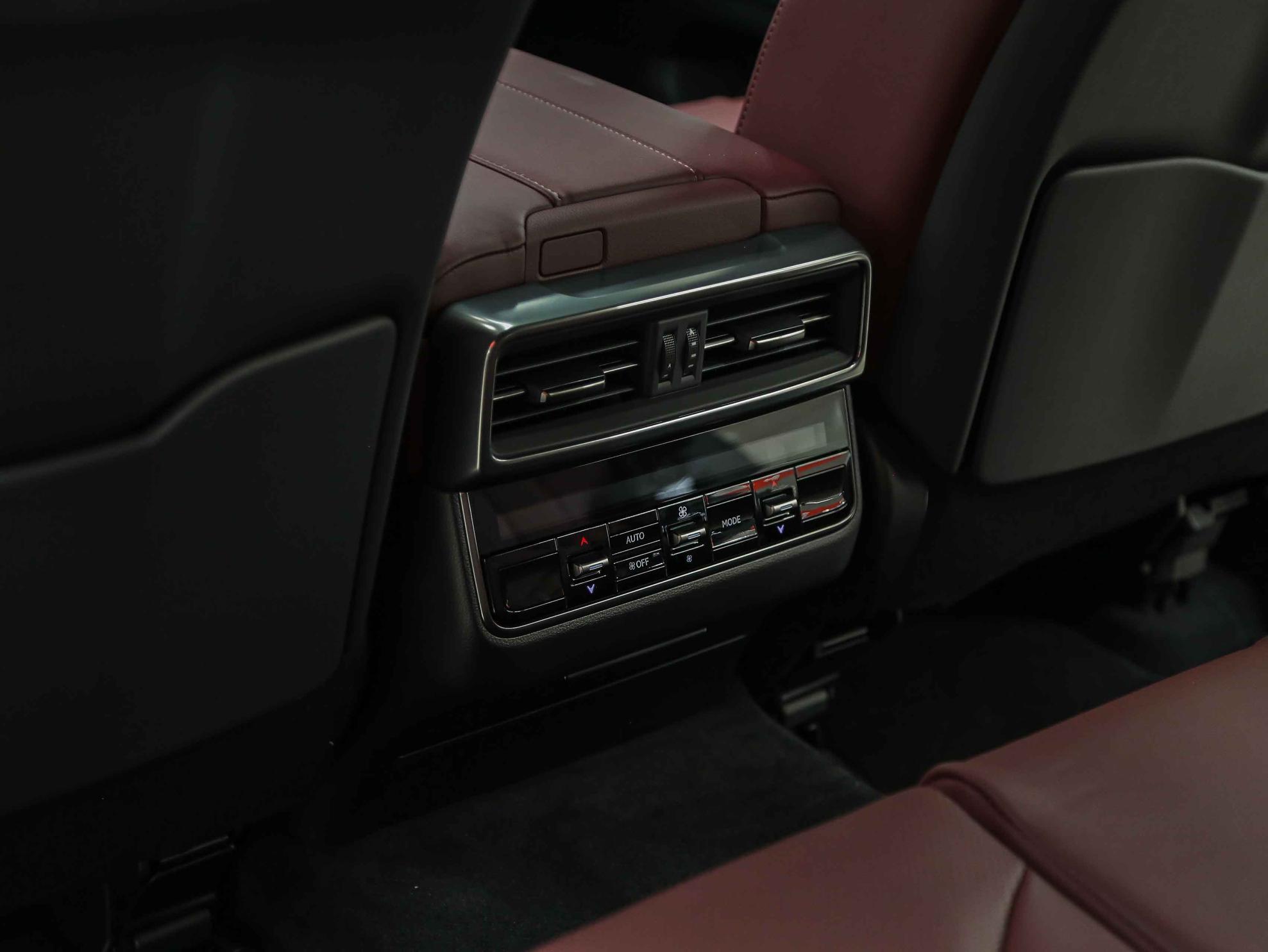 Lexus LX 2026, черный, ДЦ Орехово
