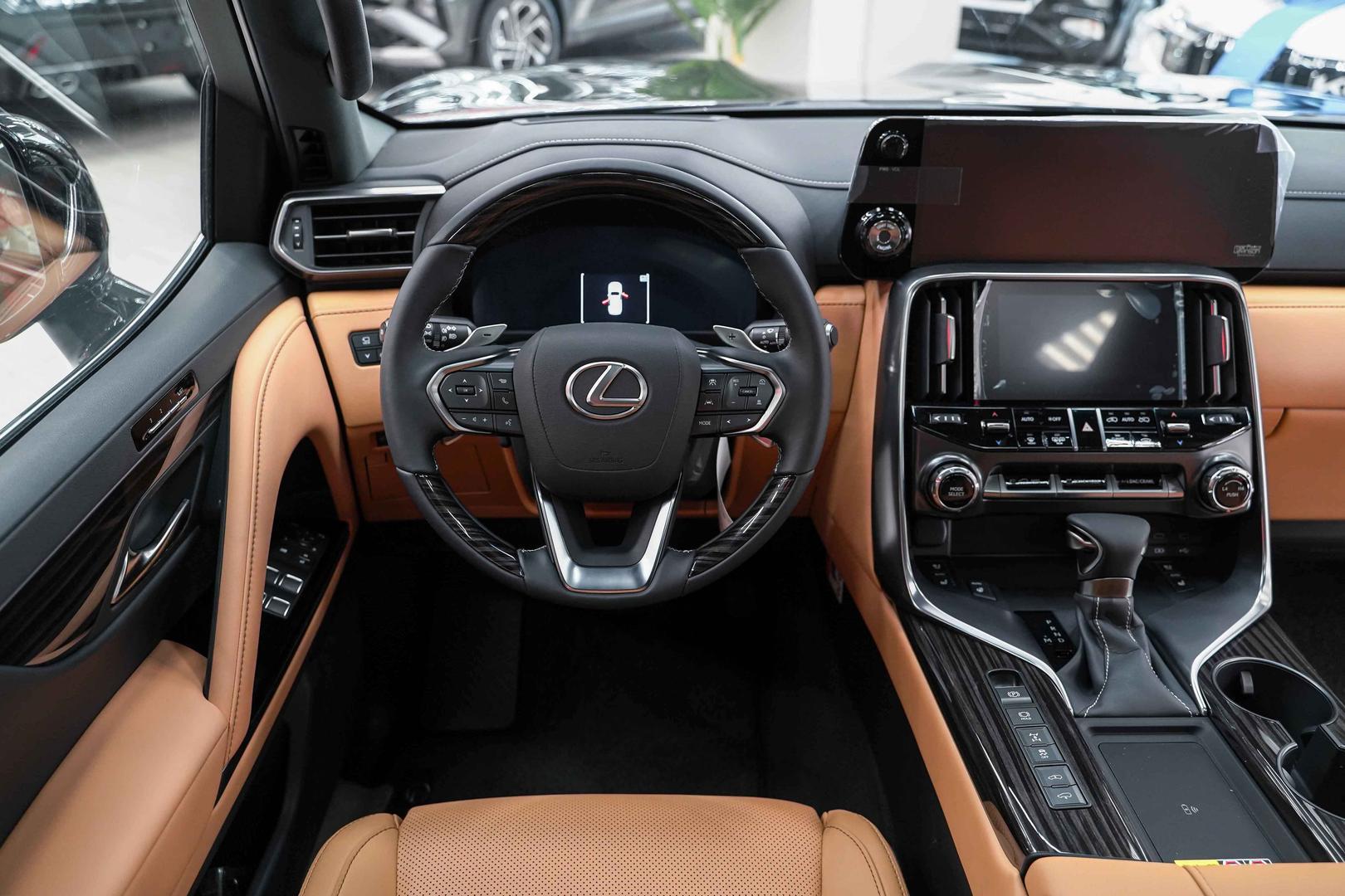 Lexus LX 2026, черный, ДЦ Орехово
