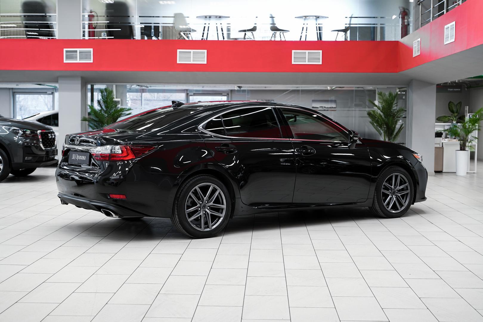 Lexus ES 2017, черный, ДЦ Орехово