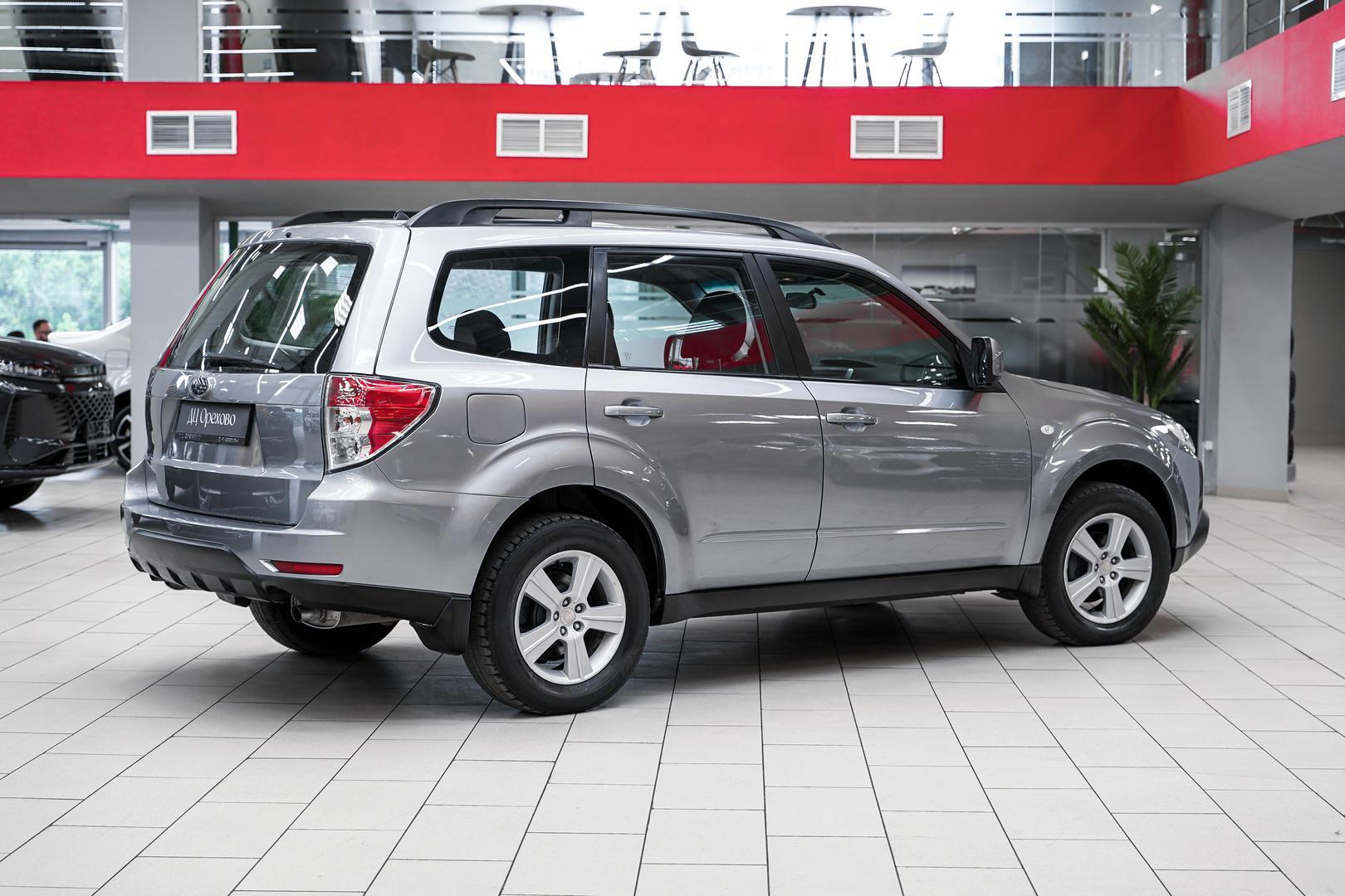 Subaru Forester 2008, серебряный, ДЦ Орехово