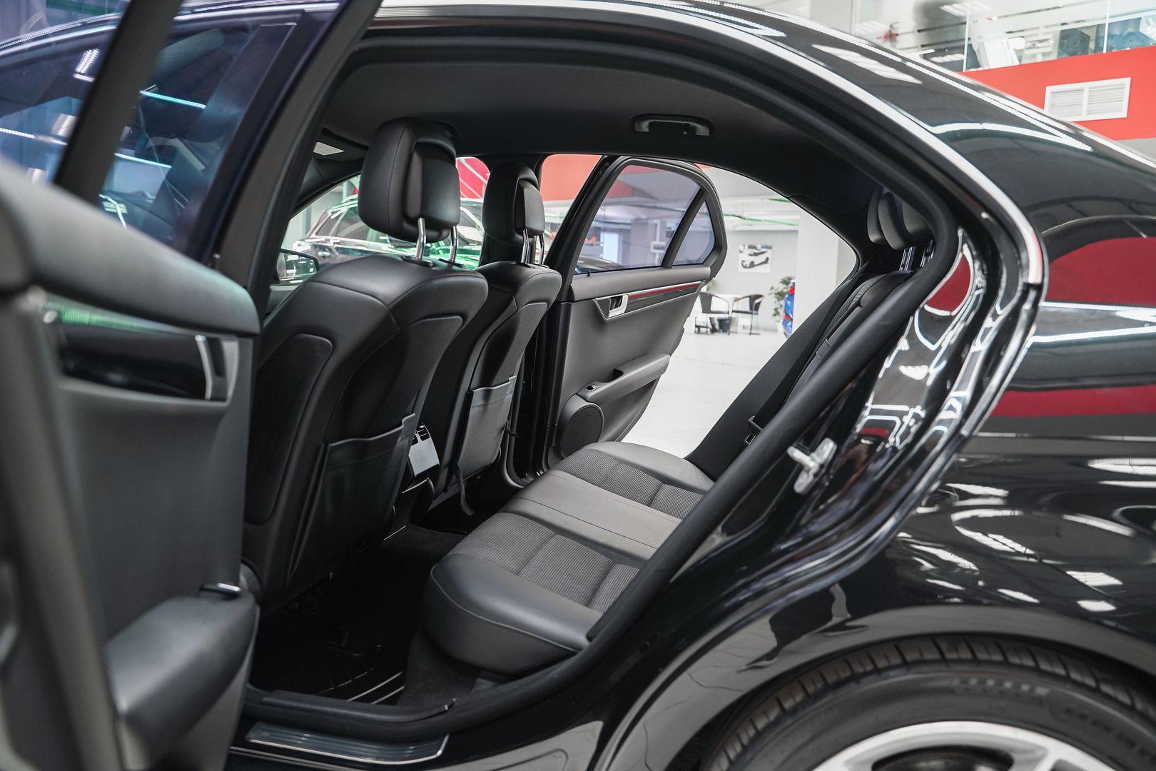 Mercedes-Benz C-Класс 2011, черный, ДЦ Орехово