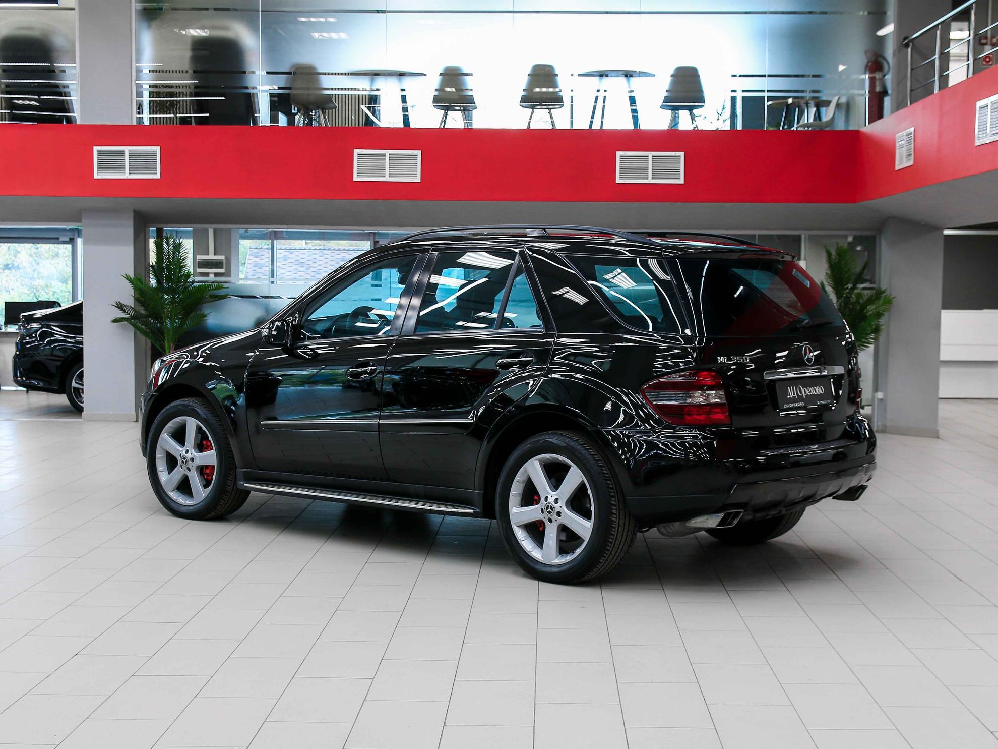Mercedes-Benz M-Класс 2008, черный, ДЦ Орехово