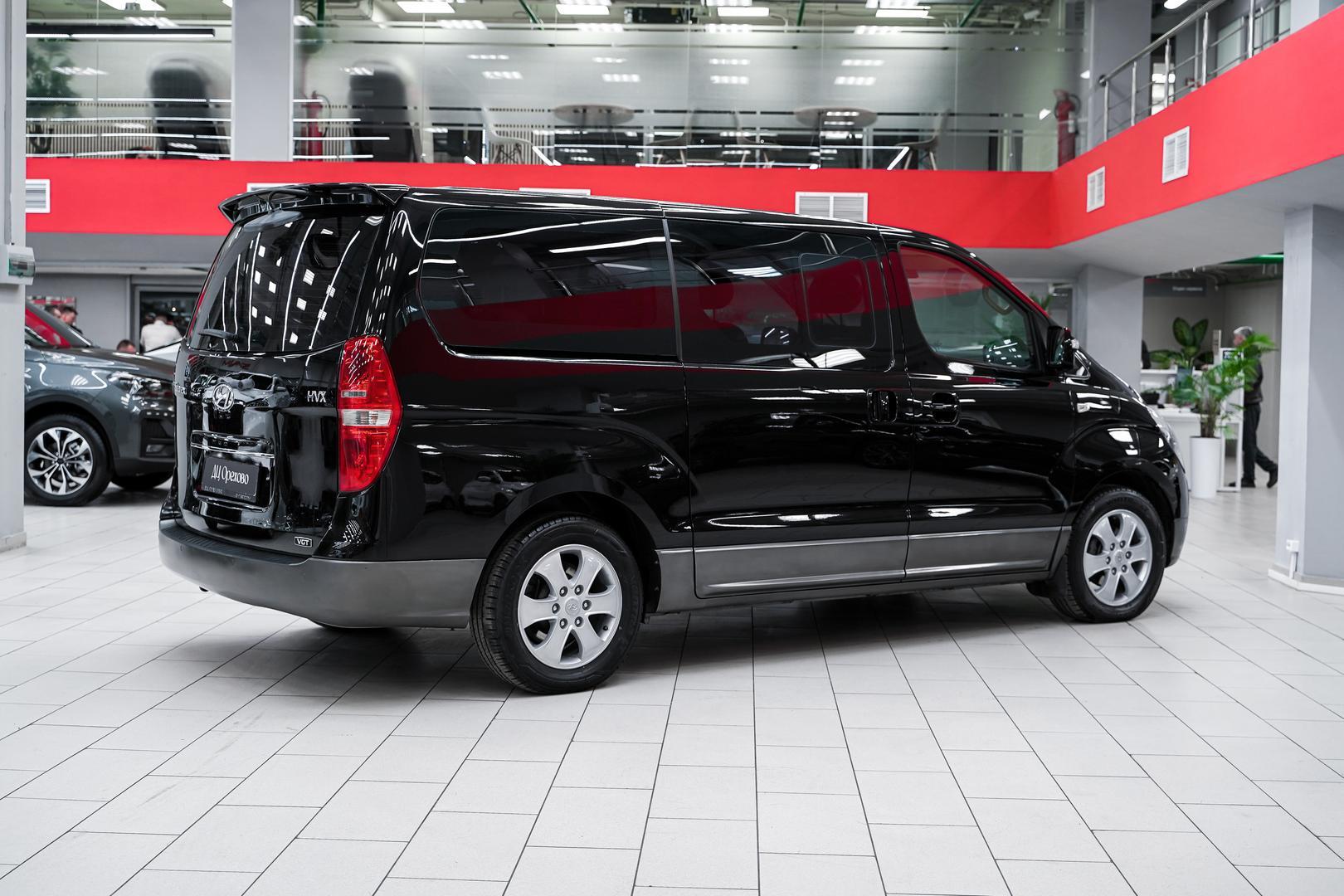 Hyundai Grand Starex 2012, черный, ДЦ Орехово