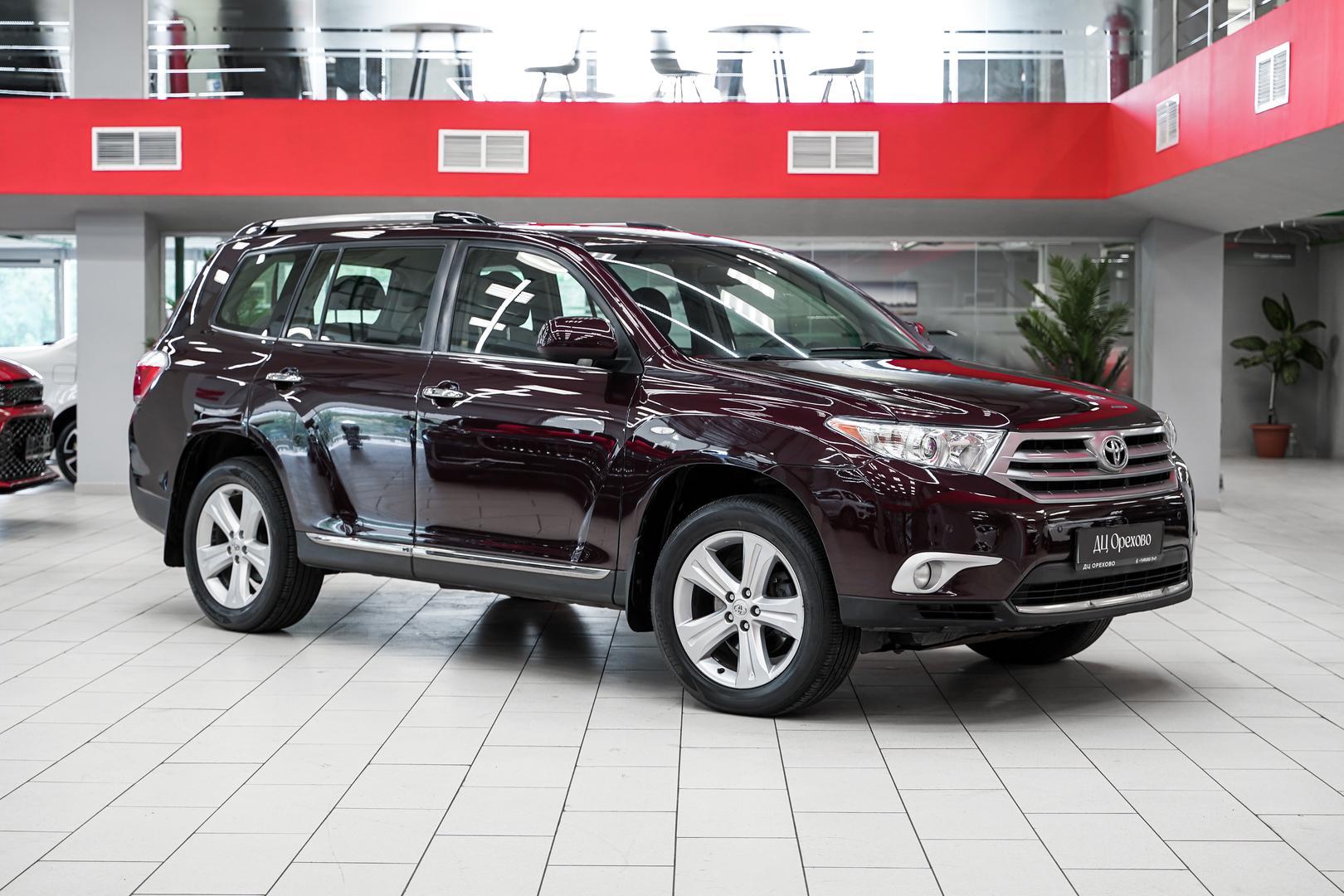 Toyota Highlander 2012, пурпурный, ДЦ Орехово