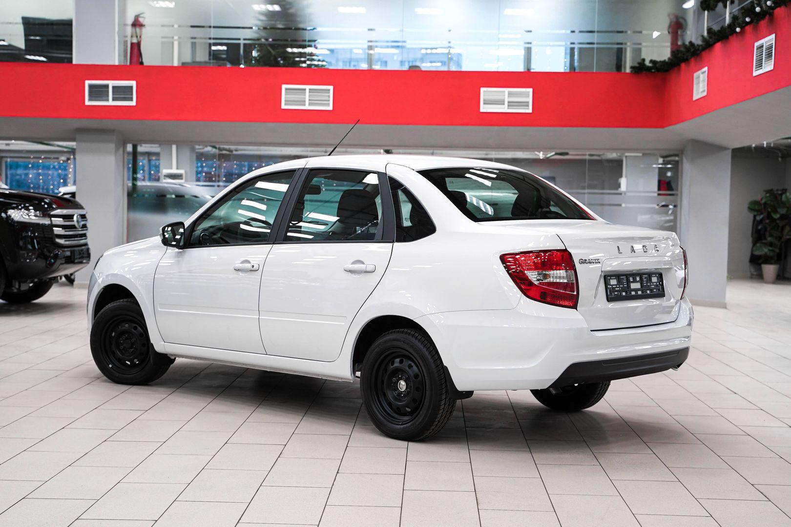 LADA (ВАЗ) Granta 2024, белый, ДЦ Орехово