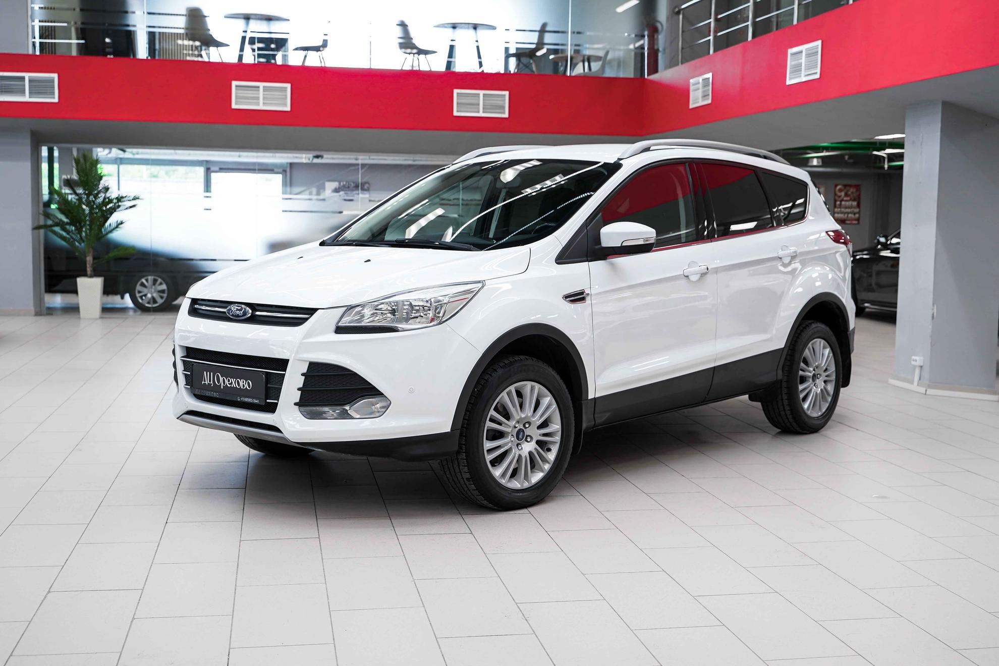 Ford Kuga 2013, белый, ДЦ Орехово