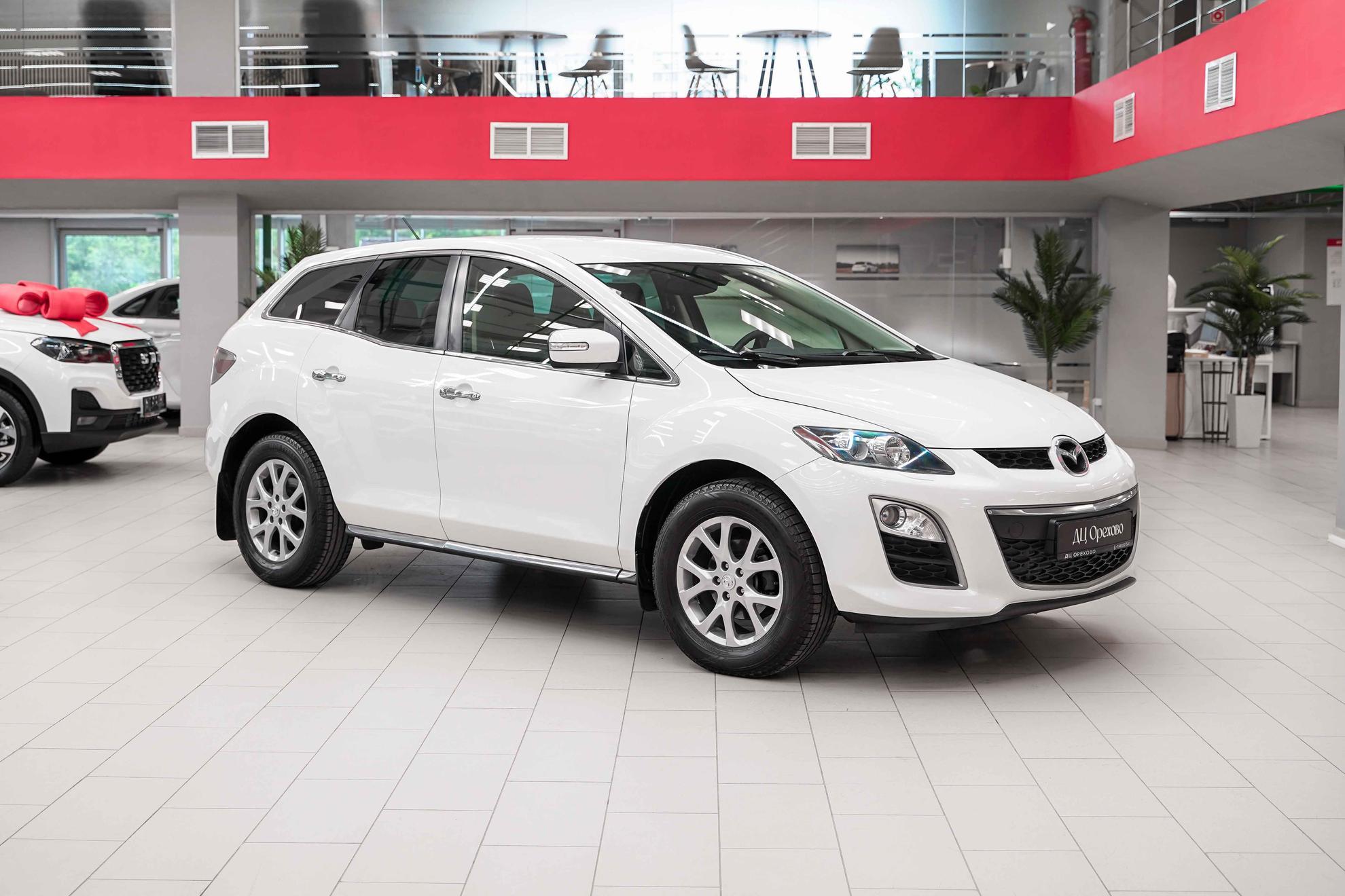 Mazda CX-7 2011, белый, ДЦ Орехово