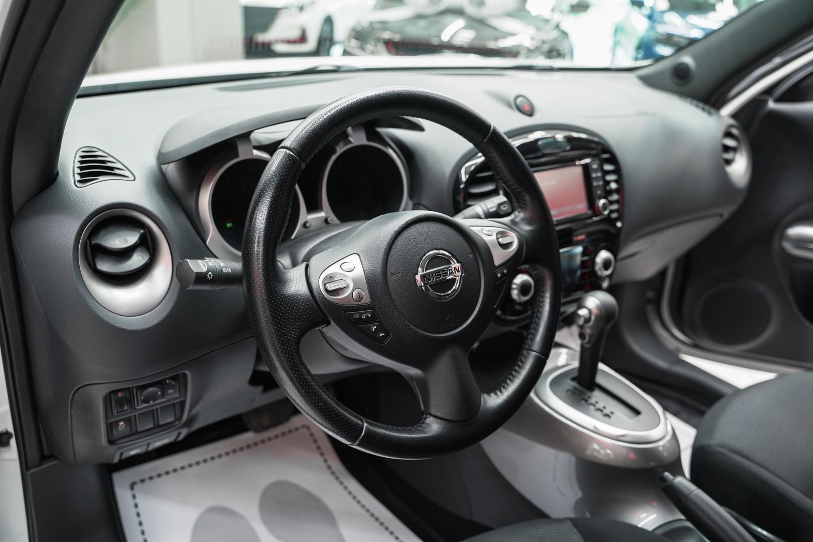 Nissan Juke 2014, белый, ДЦ Орехово