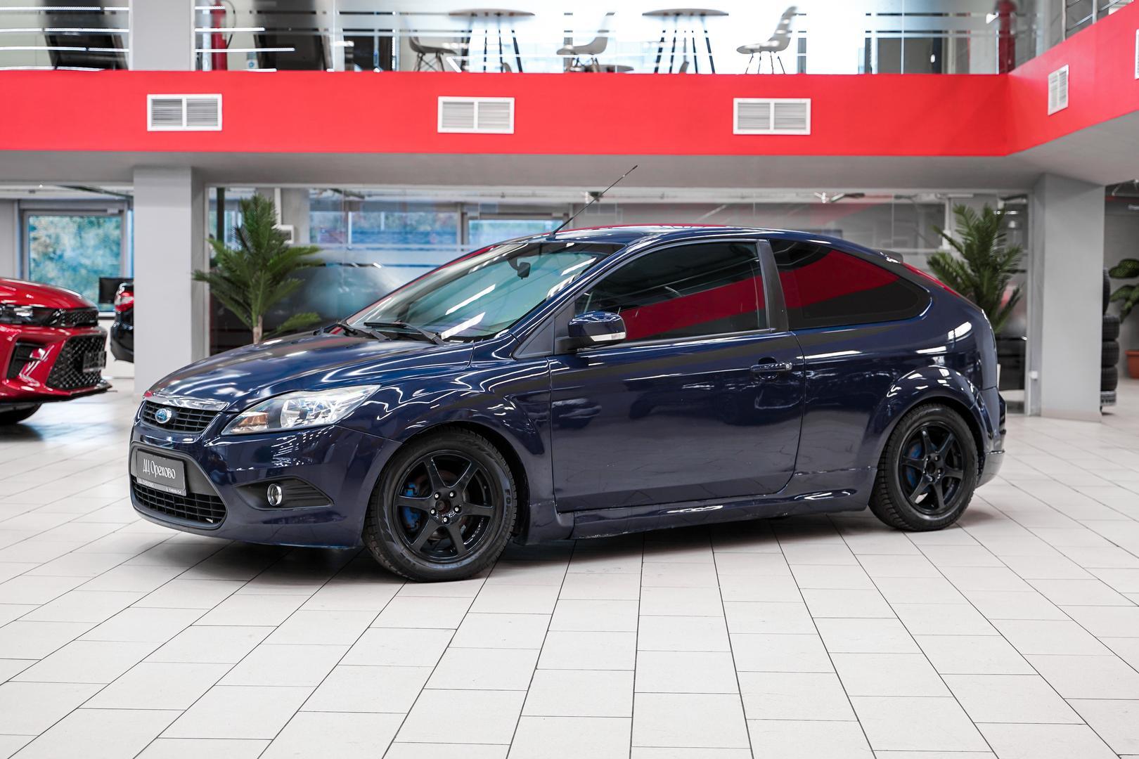 Ford Focus 2010, синий, ДЦ Орехово