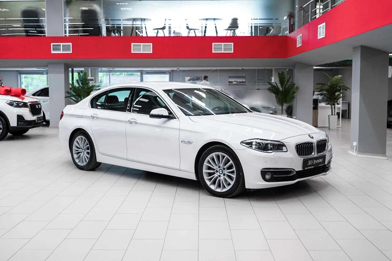 BMW 5 серии 2016, белый, ДЦ Орехово