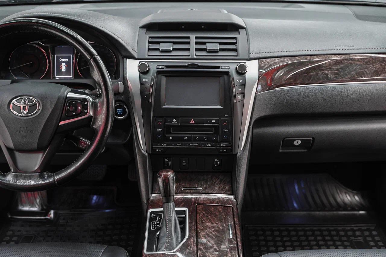 Toyota Camry 2017, черный, ДЦ Орехово