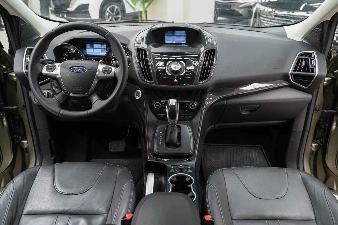 Ford Kuga 2013, серый, ДЦ Орехово