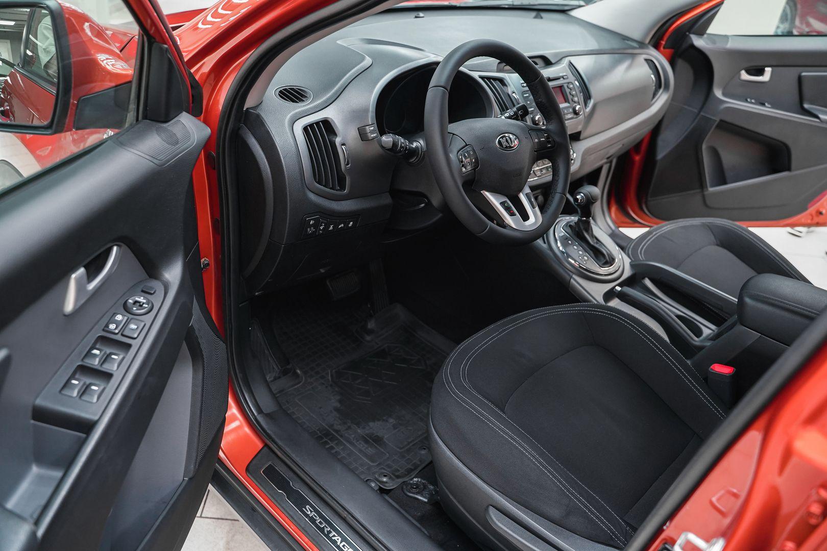 Kia Sportage 2011, оранжевый, ДЦ Орехово