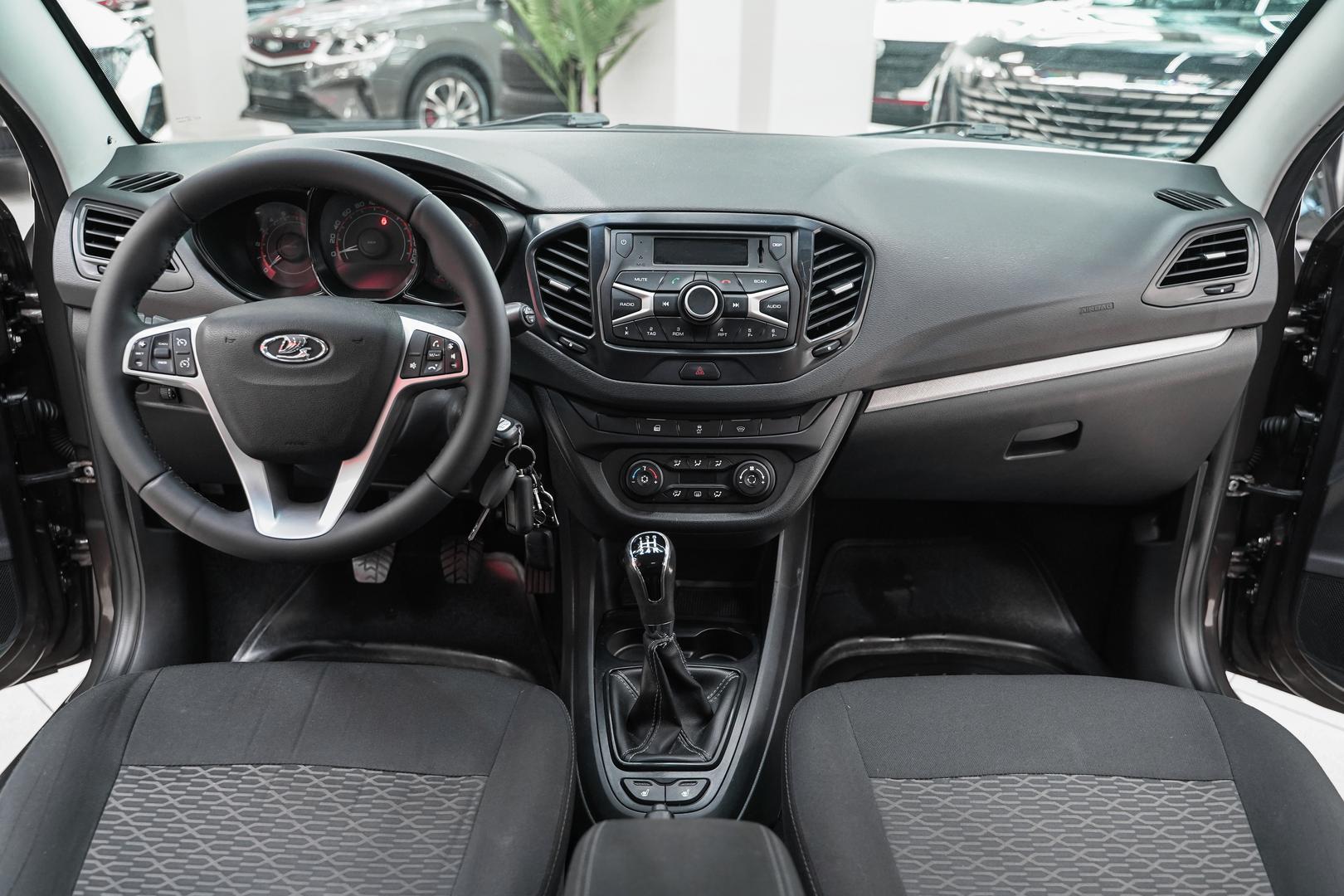 LADA (ВАЗ) Vesta 2018, коричневый, ДЦ Орехово