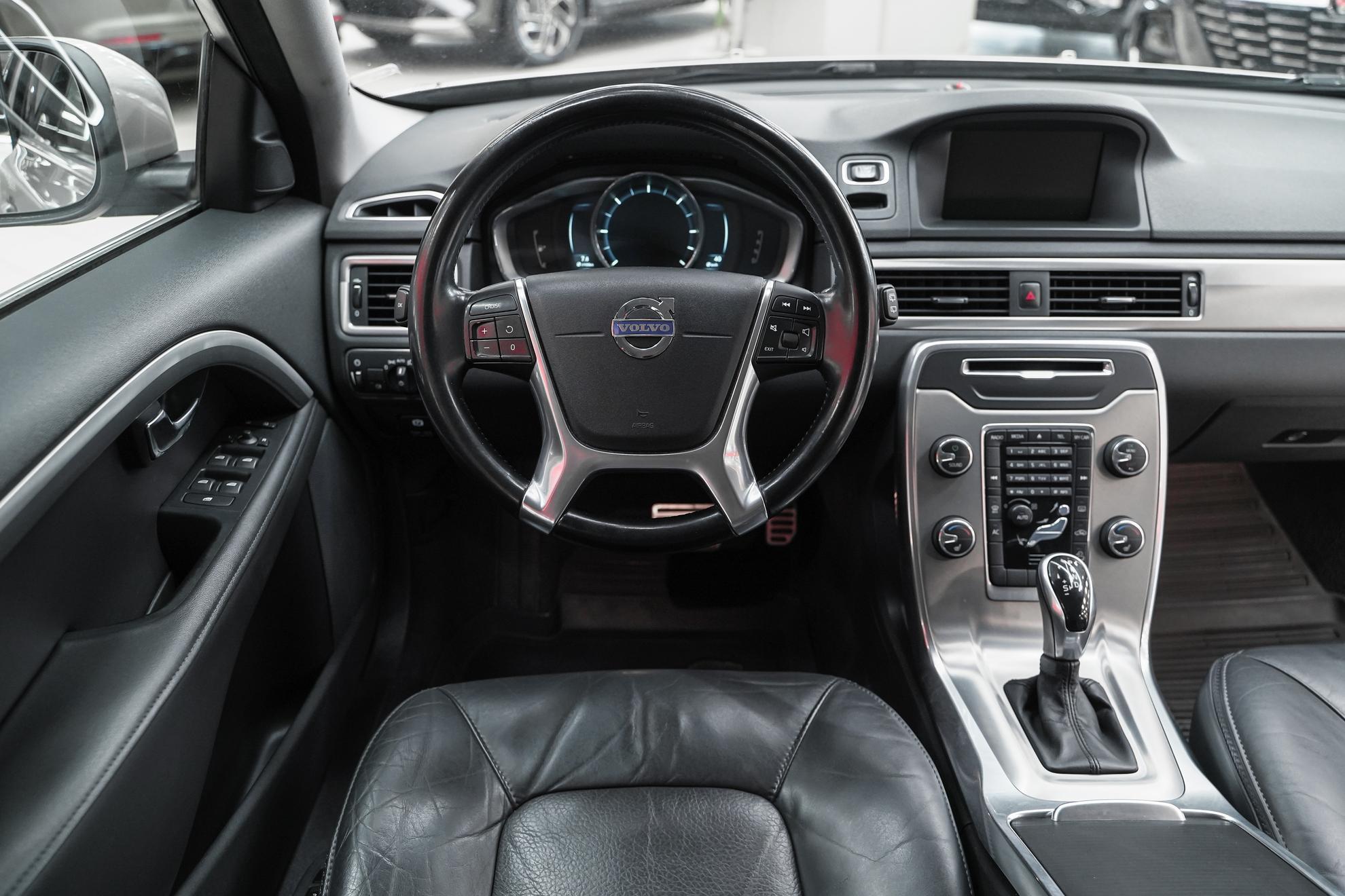 Volvo XC70 2013, бежевый, ДЦ Орехово